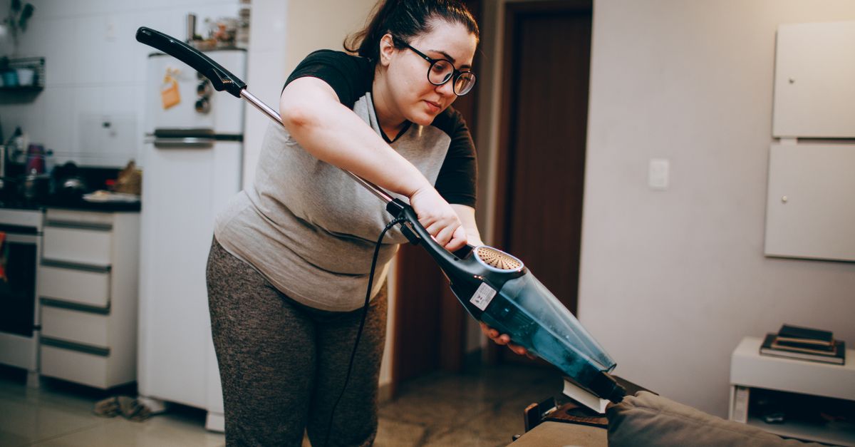 How to Choose a Dorm Room Vacuum That Is Compact, Quiet, and Easy to Store
