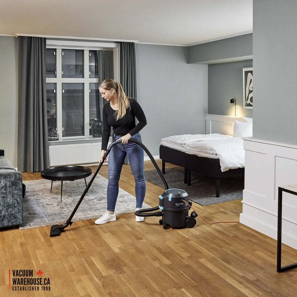 Nilfisk VP400 HEPA CP US Dry Vacuum Cleaner