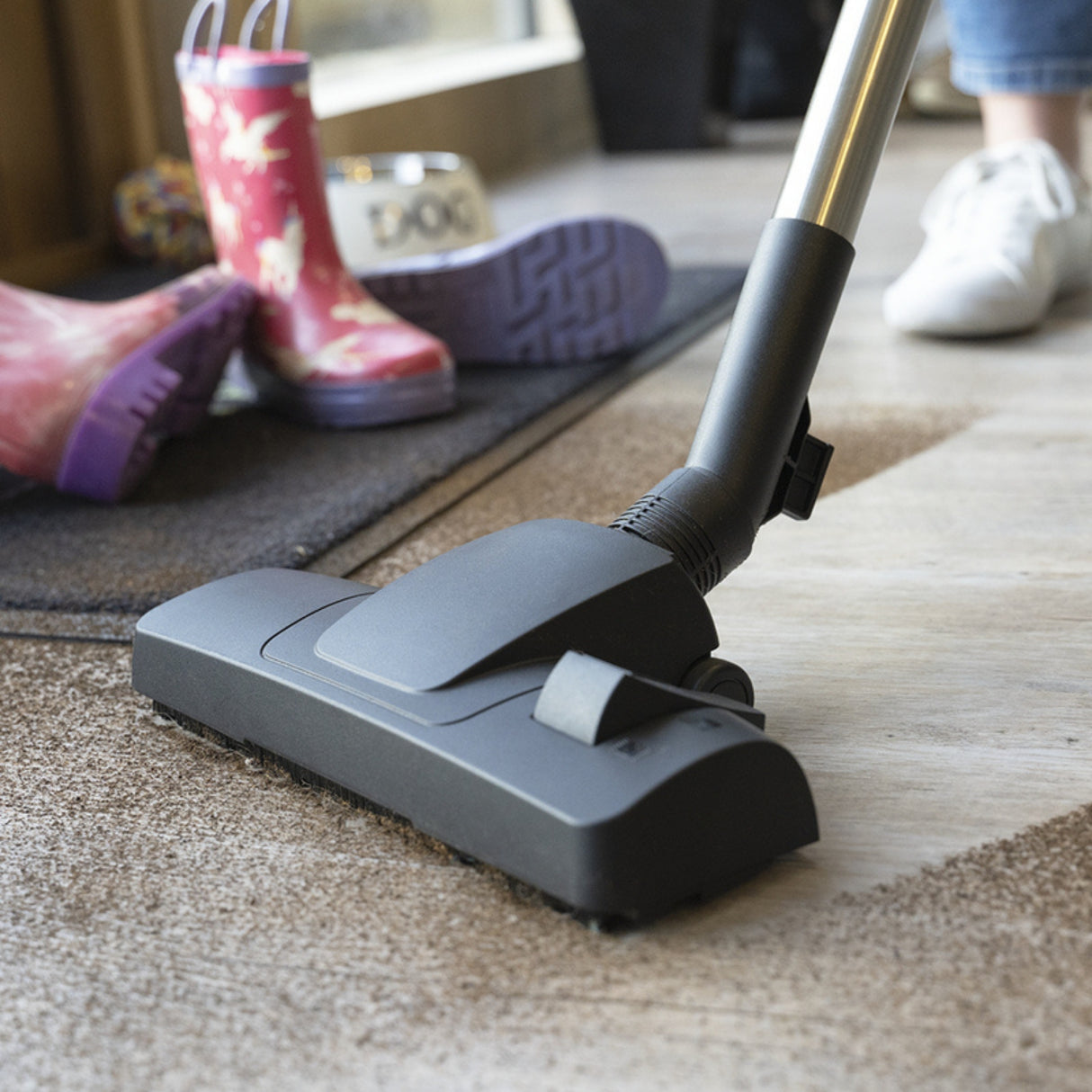 Numatic Henry Compact HVR160 vacuum cleaner